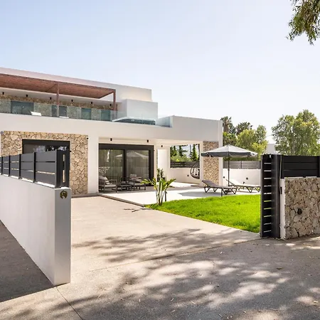 Besa Luxury Apartmán *